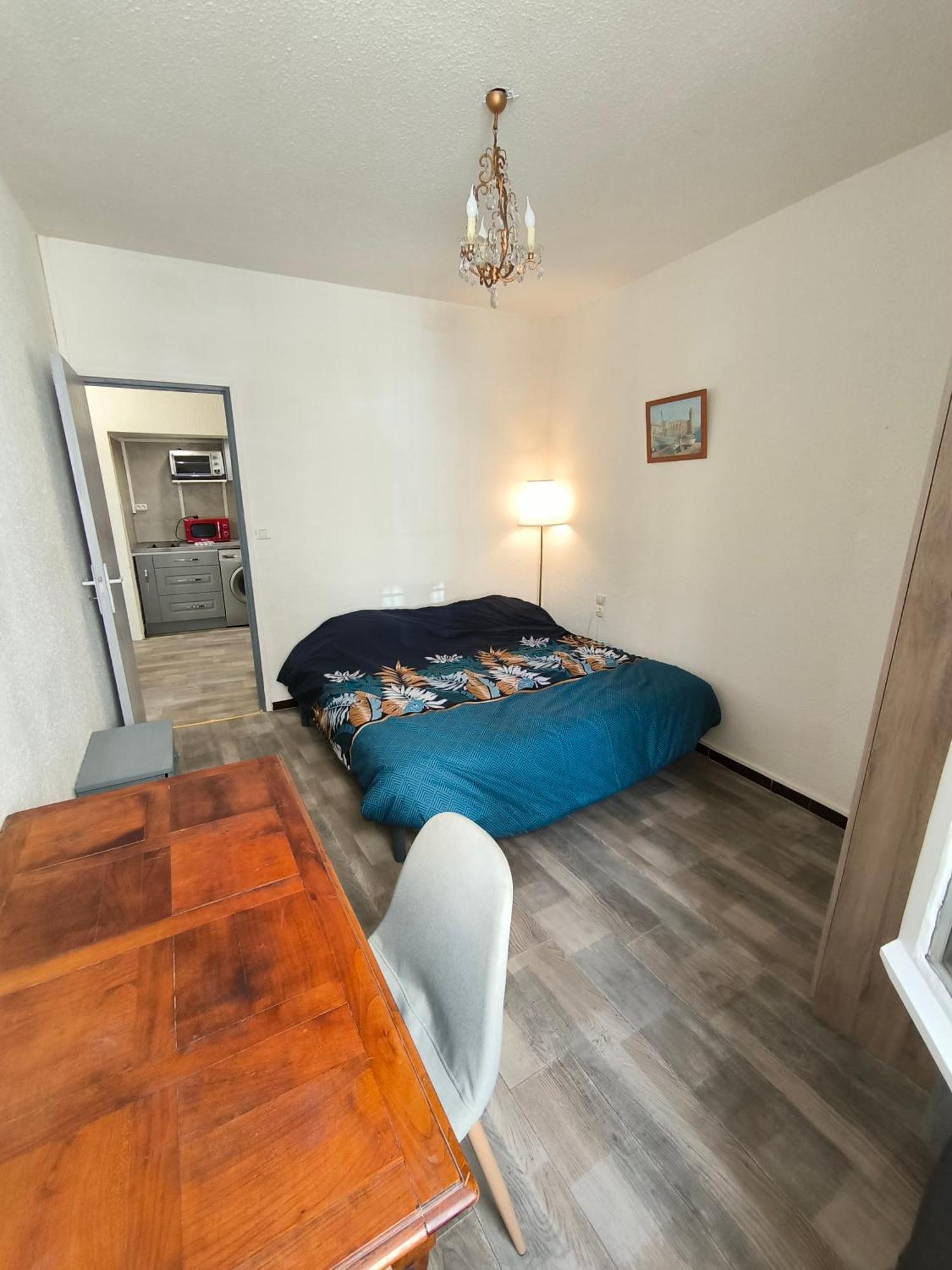 Appartement Chaleureux Dans Le Centre De Beziers Luaran gambar